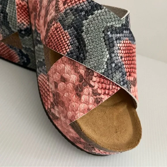 Free People Sidelines Flatform Candy Snake Sandals Size EU 39- NWOT - Picture 8 of 13